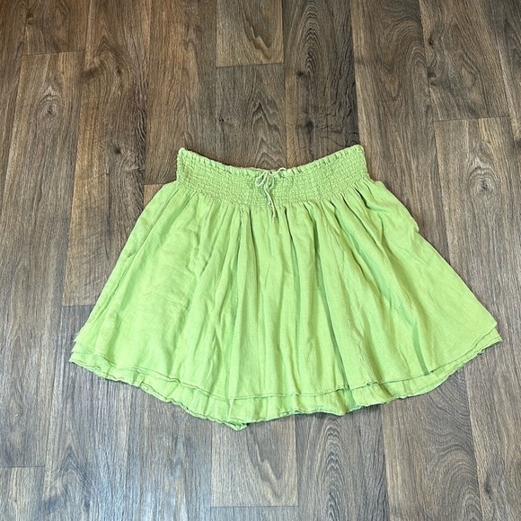 Green Summer Skirt - Picture 1 of 5